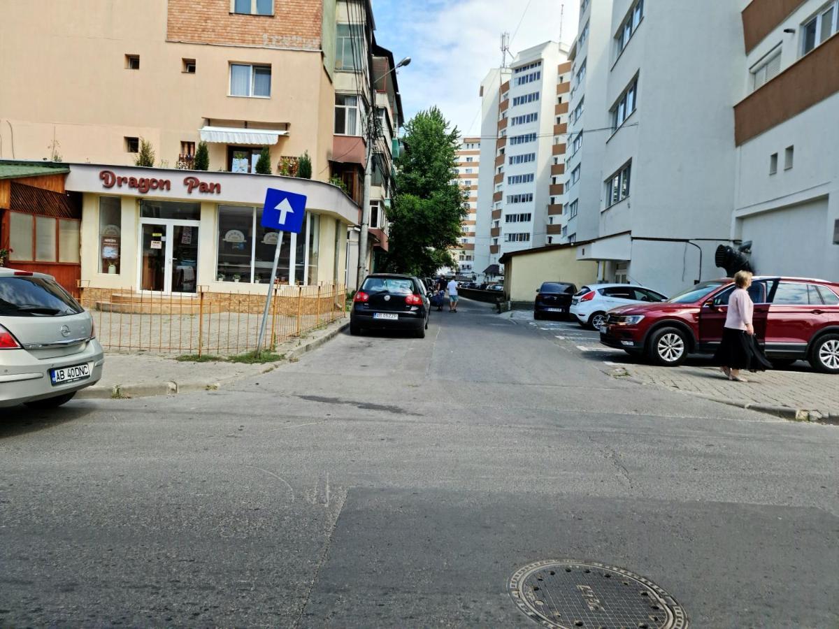 Garsoniera 1 Decembrie Leilighet Alba Iulia Eksteriør bilde