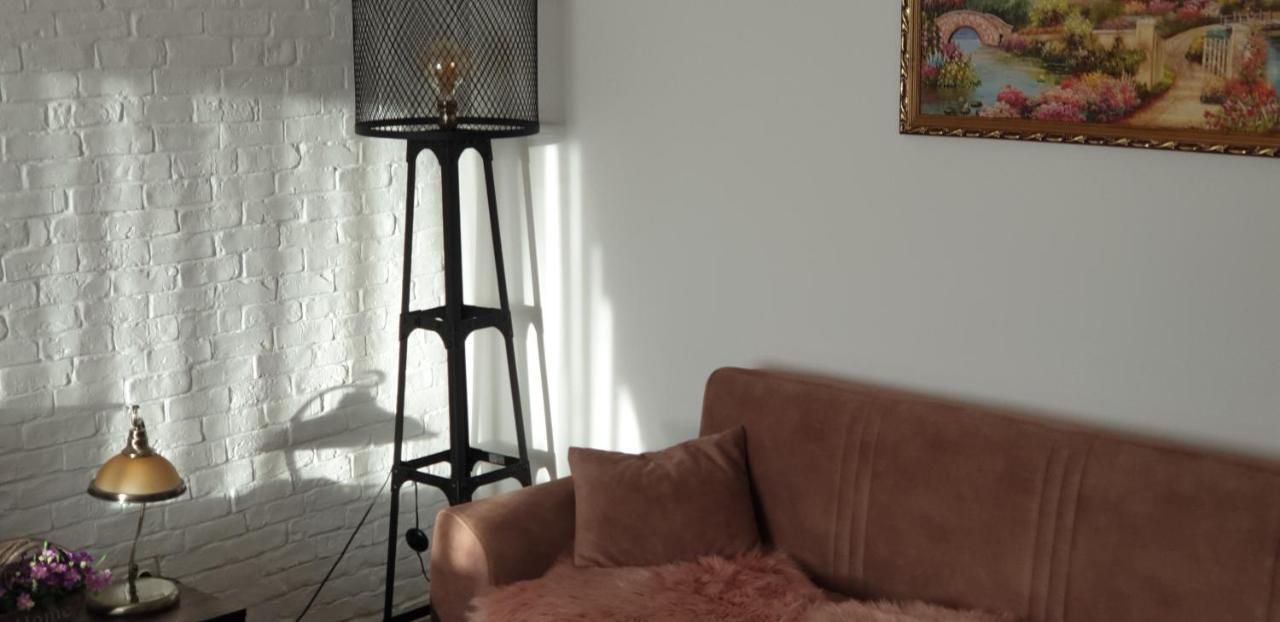 Garsoniera 1 Decembrie Leilighet Alba Iulia Eksteriør bilde